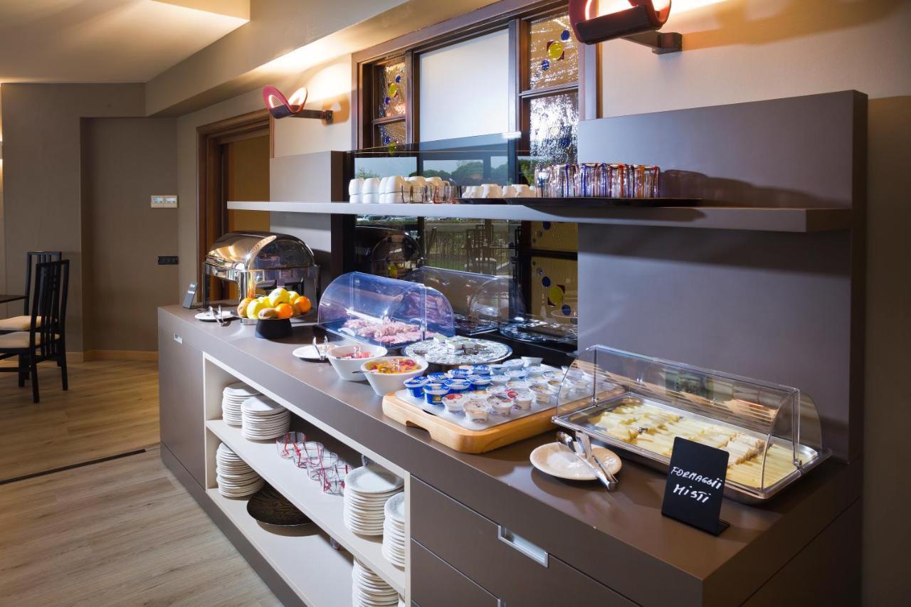 Alevic Hotel Sirmione Esterno foto