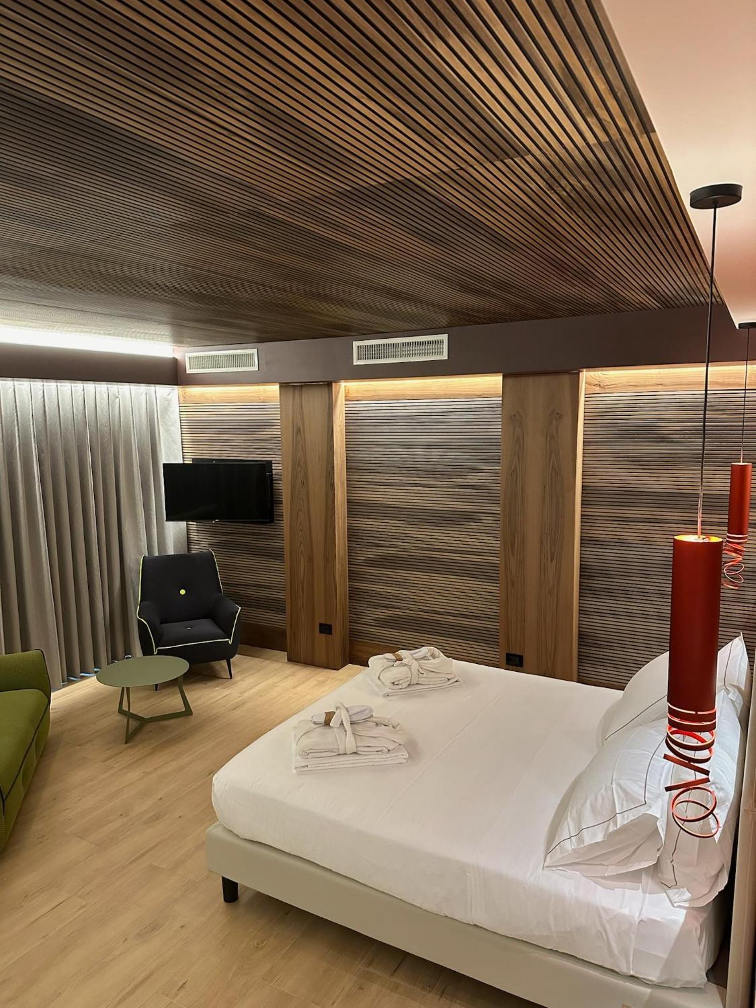 Alevic Hotel Sirmione Esterno foto