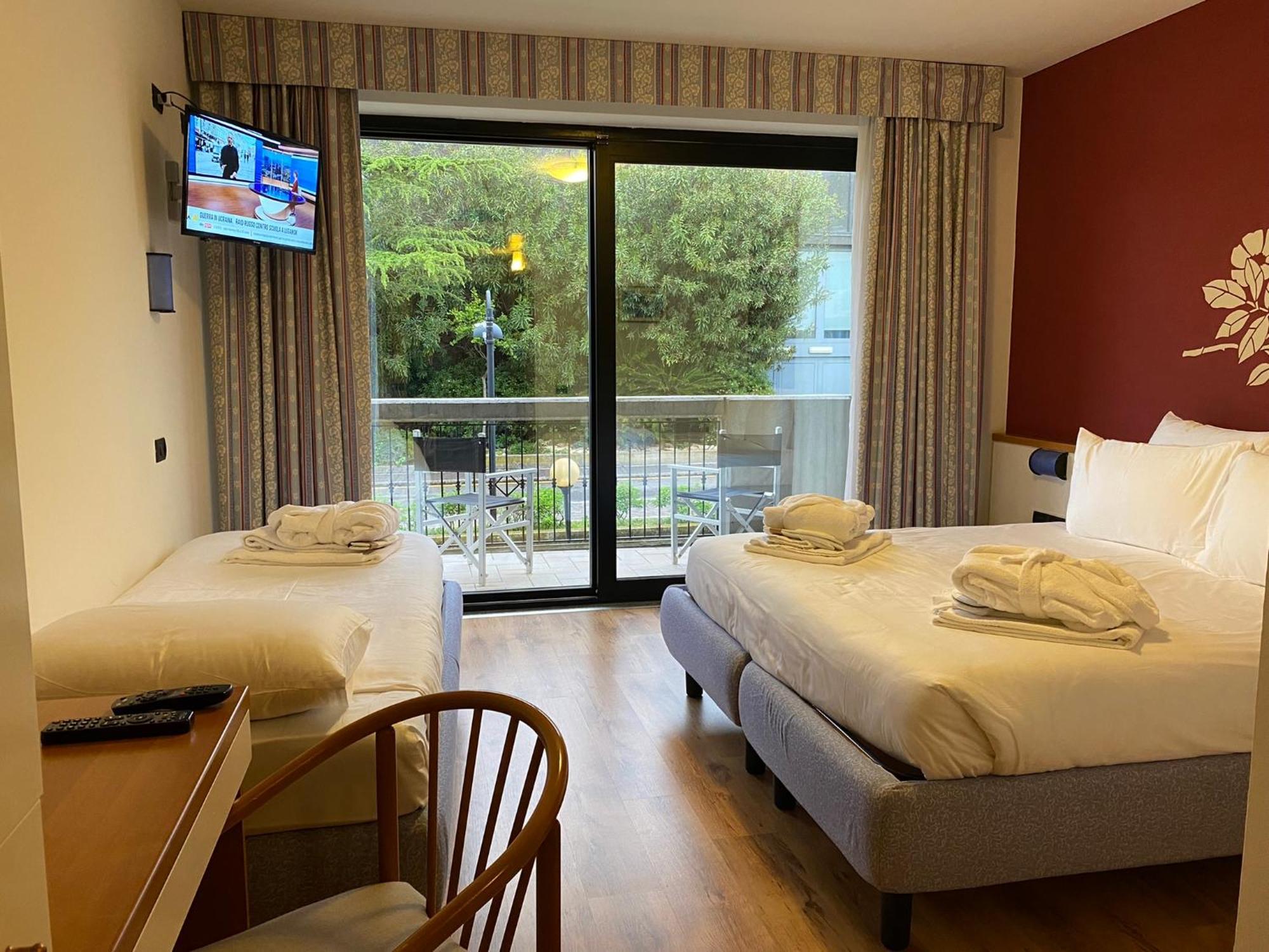 Alevic Hotel Sirmione Camera foto