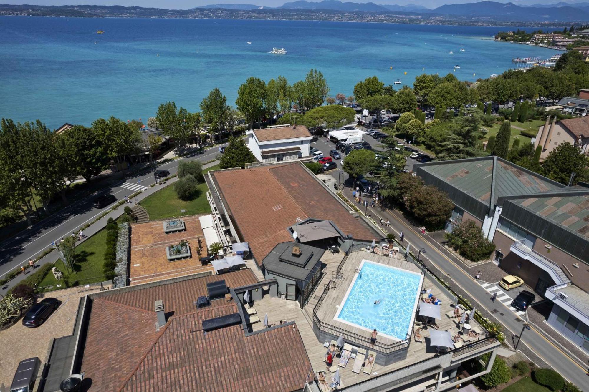 Alevic Hotel Sirmione Esterno foto