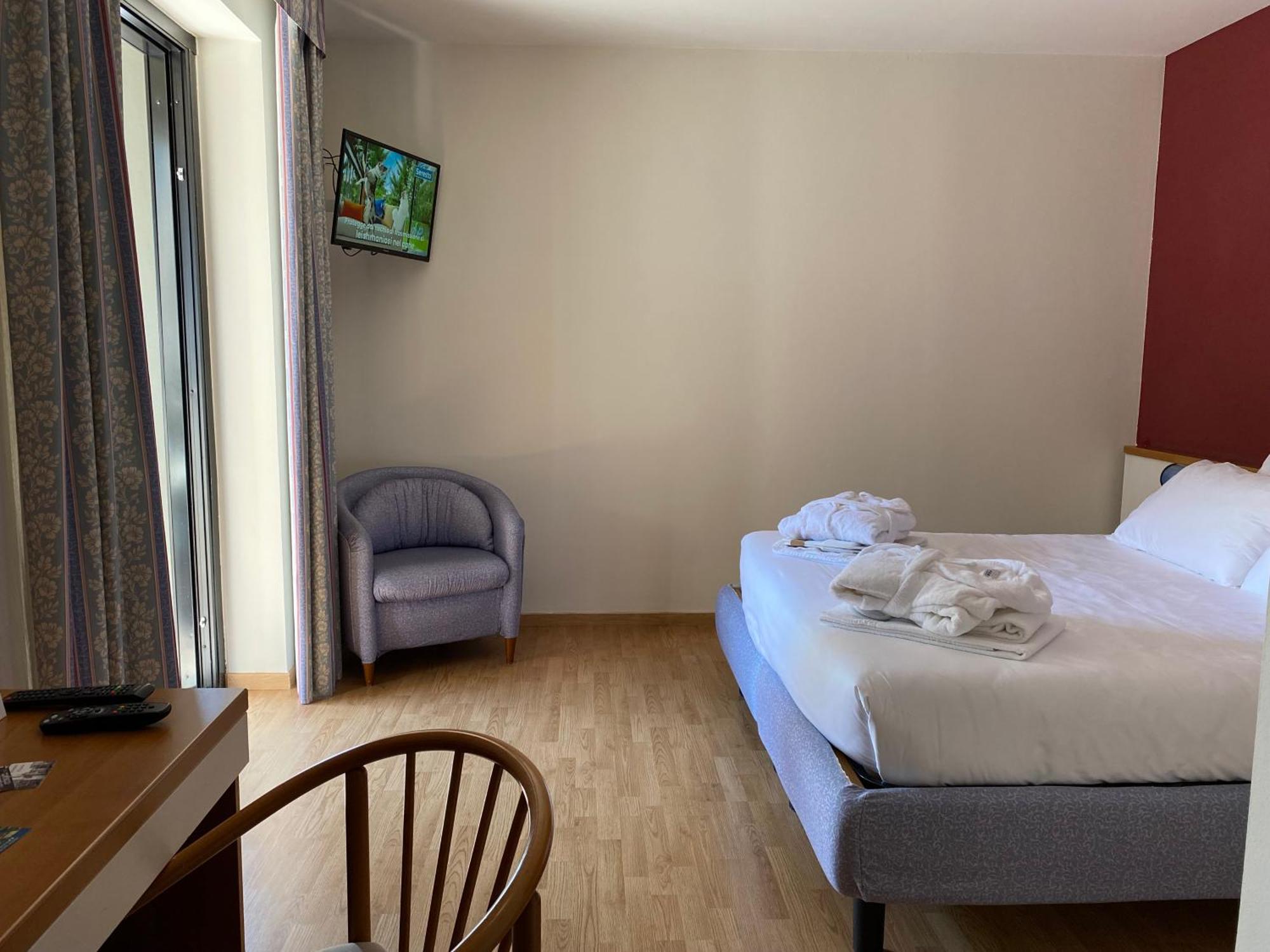 Alevic Hotel Sirmione Camera foto