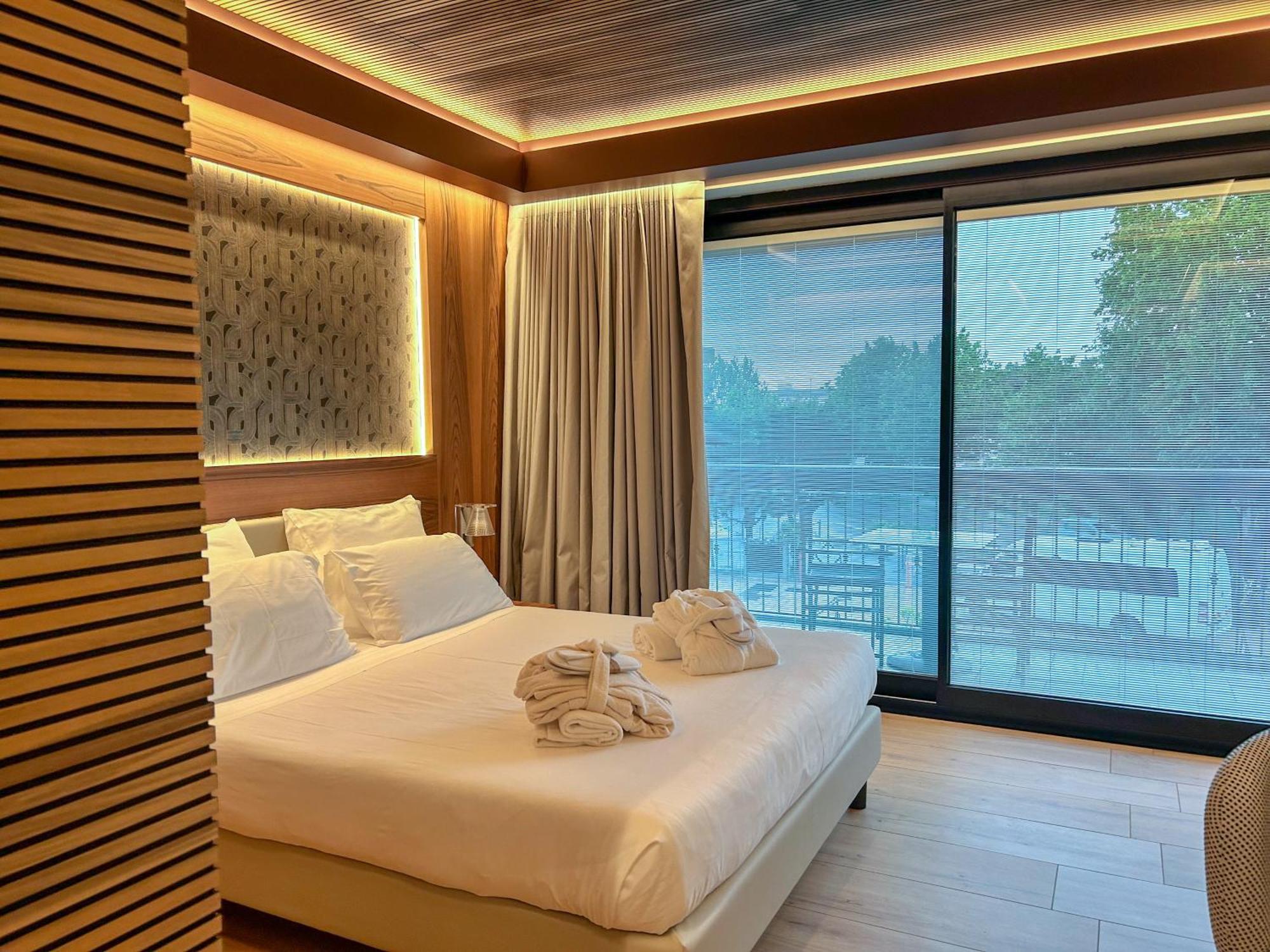 Alevic Hotel Sirmione Esterno foto