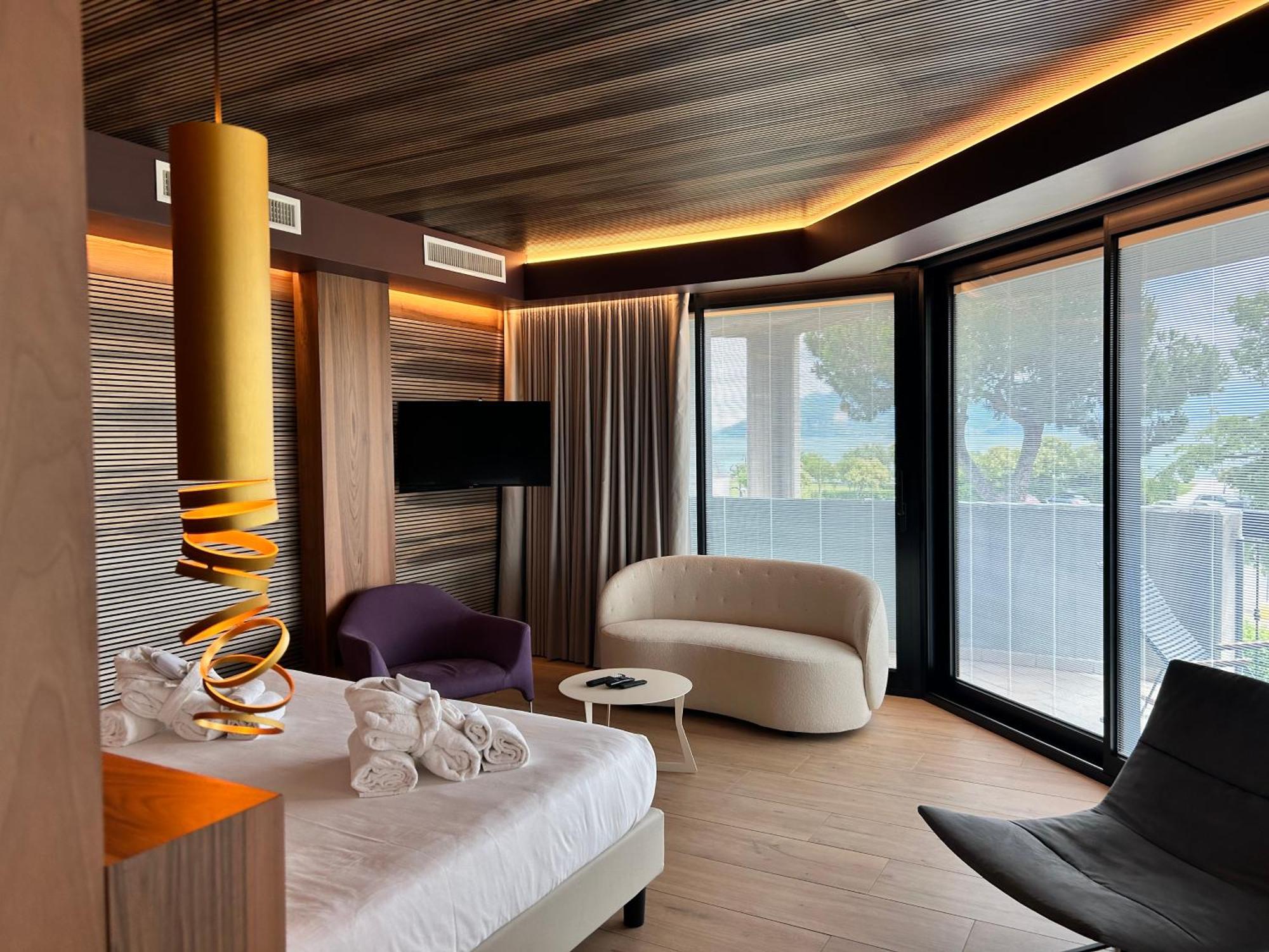 Alevic Hotel Sirmione Esterno foto